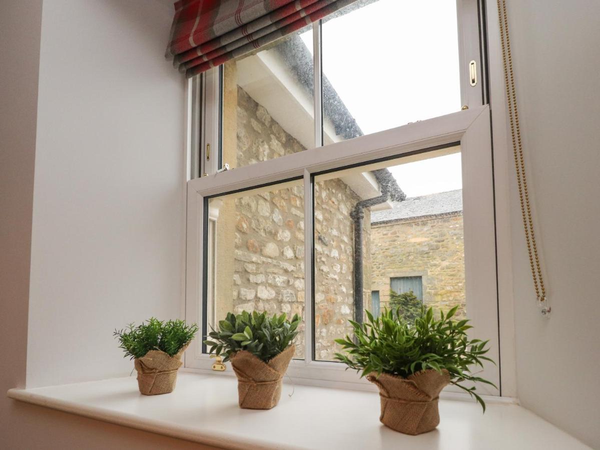 1 Hull House Cottage Скиптон Экстерьер фото