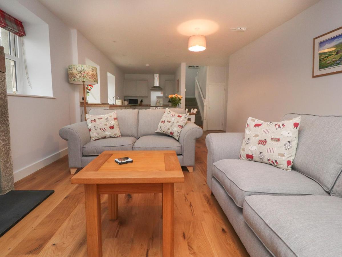 1 Hull House Cottage Скиптон Экстерьер фото
